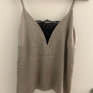 Le Lis lace detail top